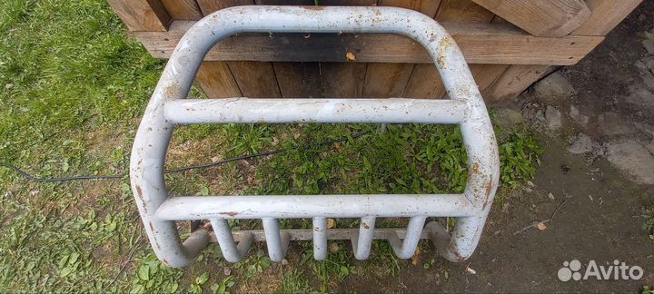 Кенгурятник на ниву