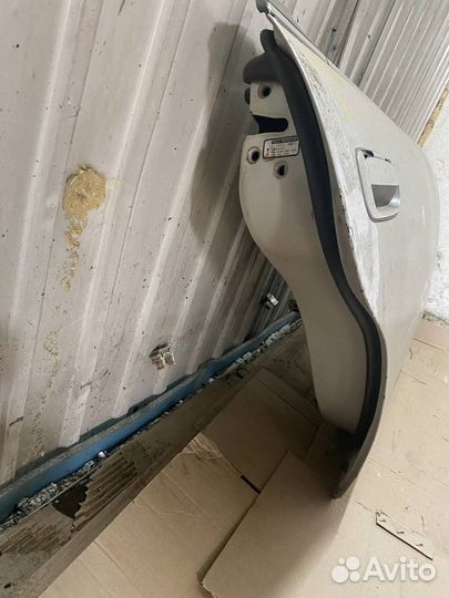 Дверь RR toyota exiv ST200