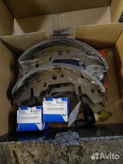 Тормозные колодки chrysler Вояджер