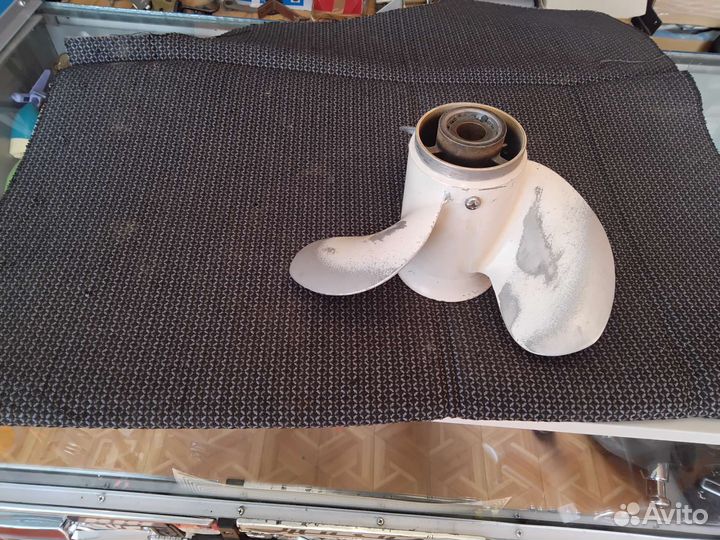 Винт для подвесного лодочного мотора Ямаха 30 л.с