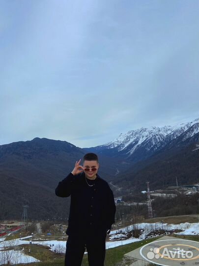 Бармен официант