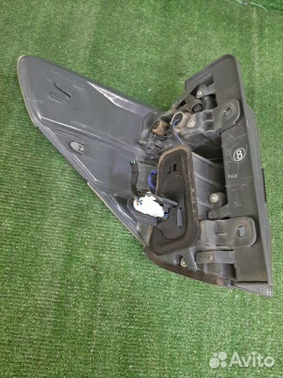 Стоп сигнал toyota vellfire GGH20 контрактная