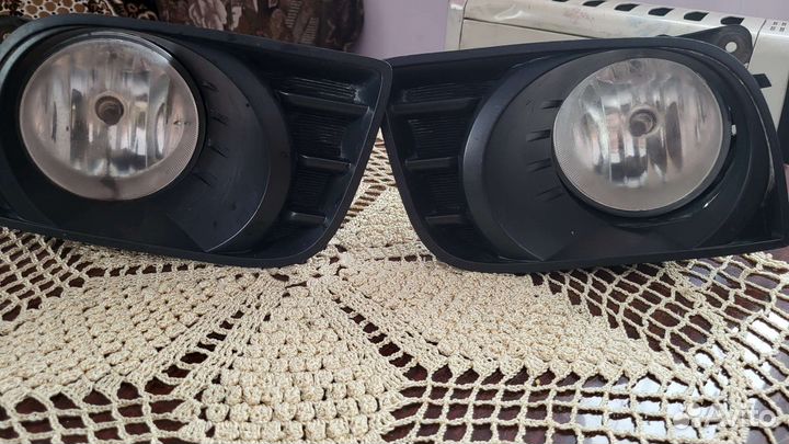 Противотуманные фары Секвойя 2008г