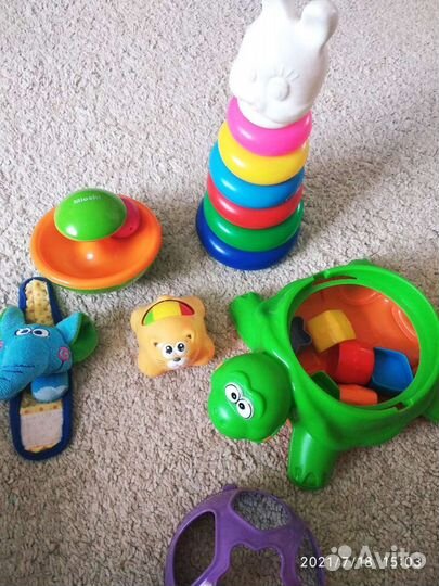 Развивающие игрушки для малышей
