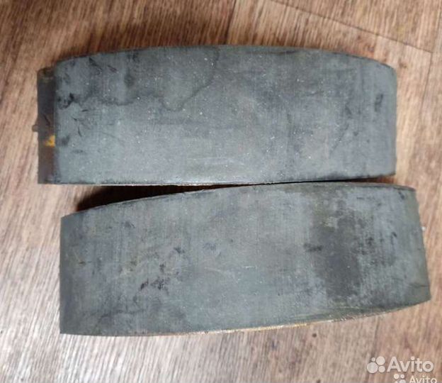 Тормозные колодки Газель