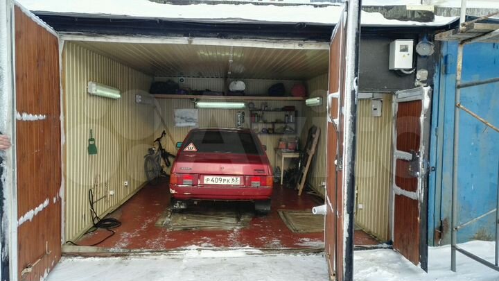 Гараж, > 30 м²