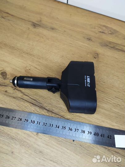 Разветвитель прикуривателя на 2 гнезда и 2 USB
