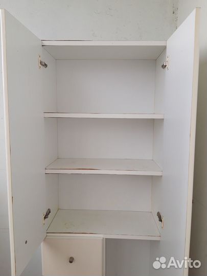 Шкаф навесной в ванную