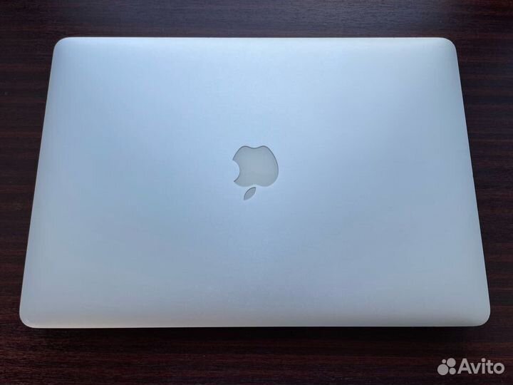 Macbook Pro 15'' i7/16/256GB