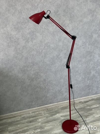 Торшер напольный