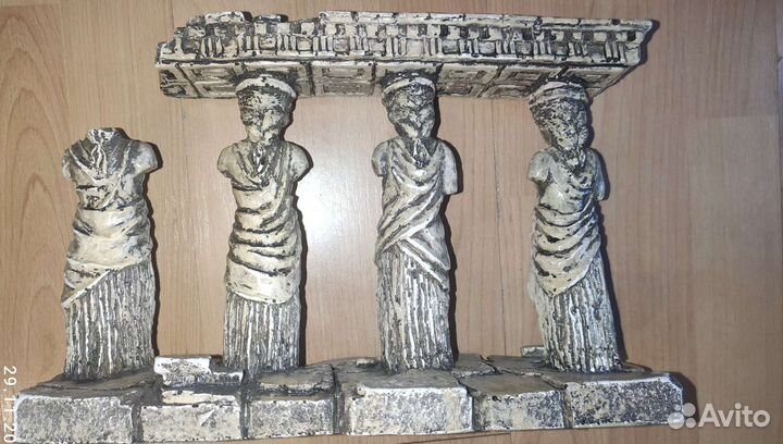 Грот аквариумный