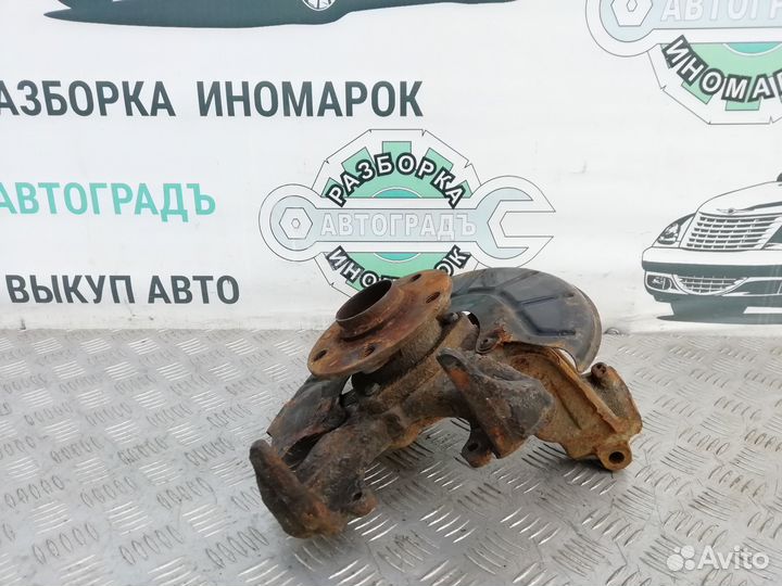 Кулак передний правый Vw Golf MK6 1.4 2011г