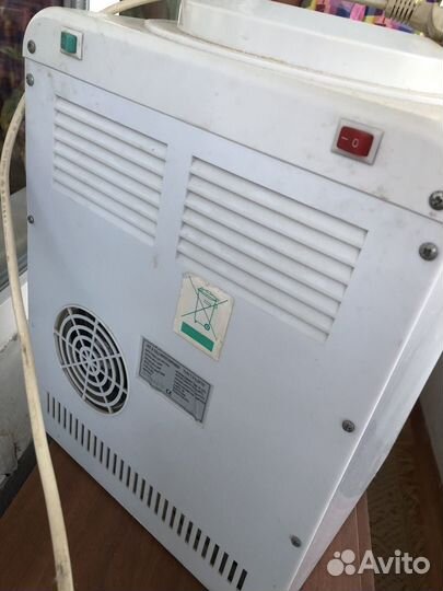 Кулер для воды настольный