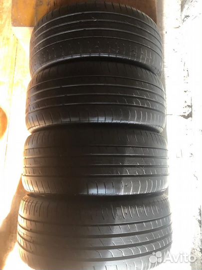 Nexen N Fera RU1 215/50 R17