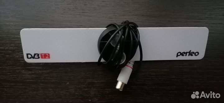 Продам тв антенну DVB t2 комнатную на присоске