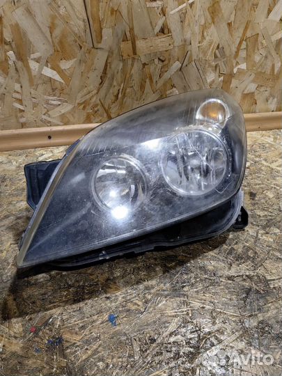 Фара Левая Опель Астра h бу оригинал 373351