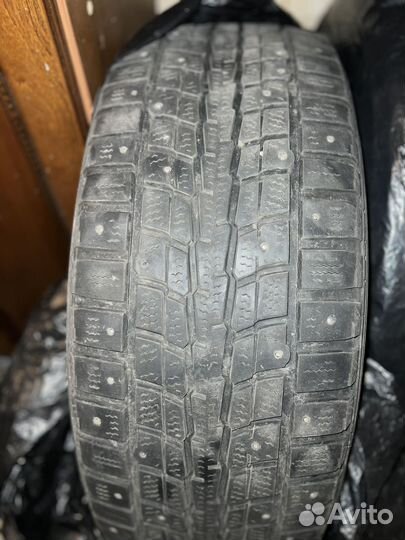 Dunlop SP Winter Ice 01 235/55 R17