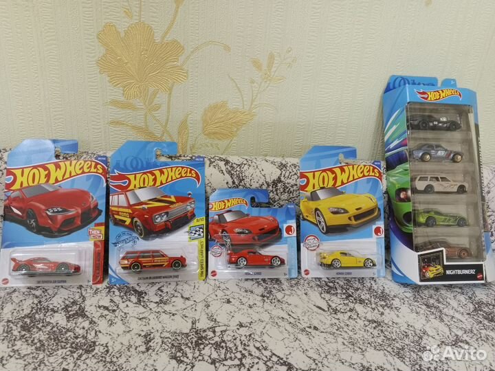 Hot wheels распакованные