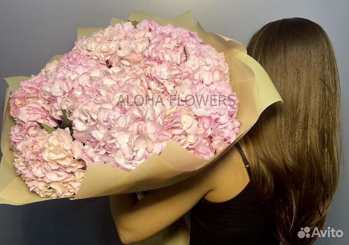 Букеты из гортензии. Круглосуточная доставка