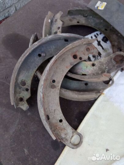 Тормозные колодки волга