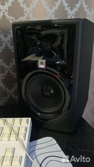 Студийные мониторы jbl 305p mkii