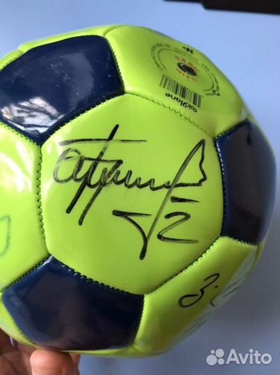 Футбольный мяч