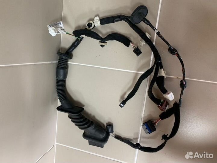 Проводка двери передняя левая Renault Duster 2