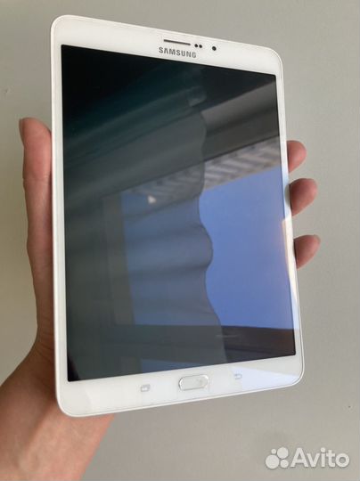 Планшет Samsung SM-T719