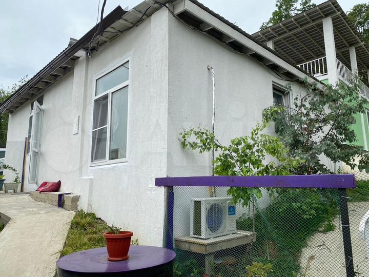 Дом 69 м² на участке 1 сот.