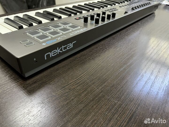 Nectar Impact LX49+ midi клавиатура