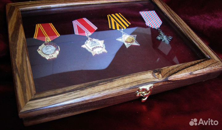 Рамки из ценных пород дерева (зебрано) для наград