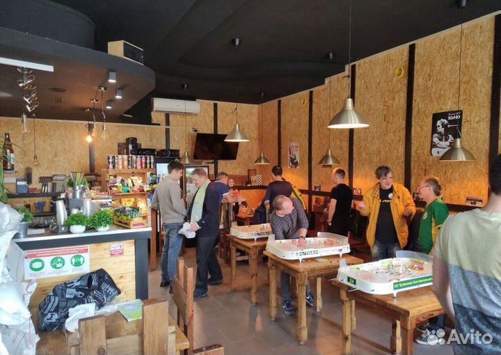 Кафе-бар-магазин разливного пива в центре