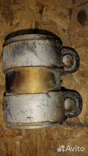 Хомут глушителя Volkswagen Passat B6 2010