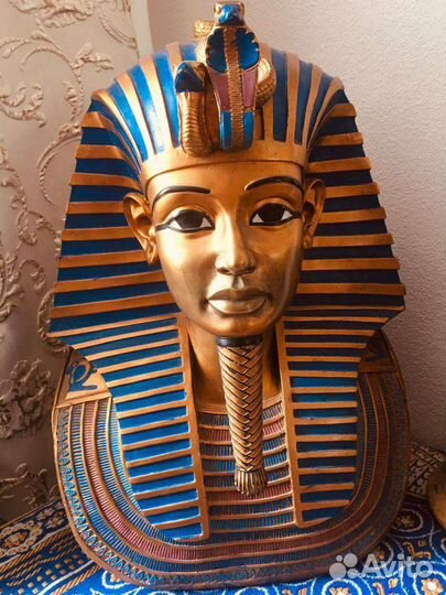 Фараон Тутанхамон