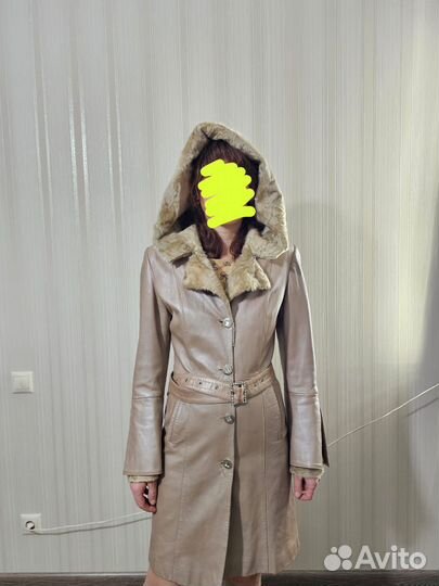 Кожаный плащ