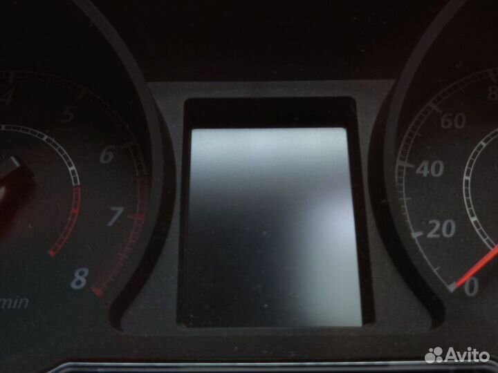 Цветная приборная панель Mitsubishi Outlander XL