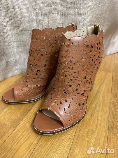 Ботильоны летние 40