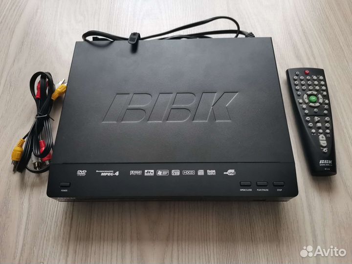DVD плеер BBK DV118SI