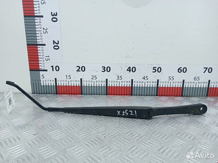 Щеткодержатель (поводок стеклоочистителя, дворник)