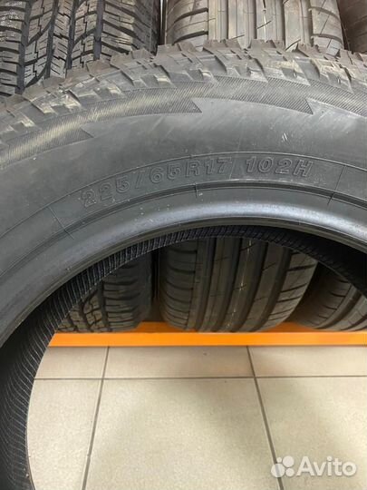 Yokohama Geolandar A/T G015 225/65 R17 102H
