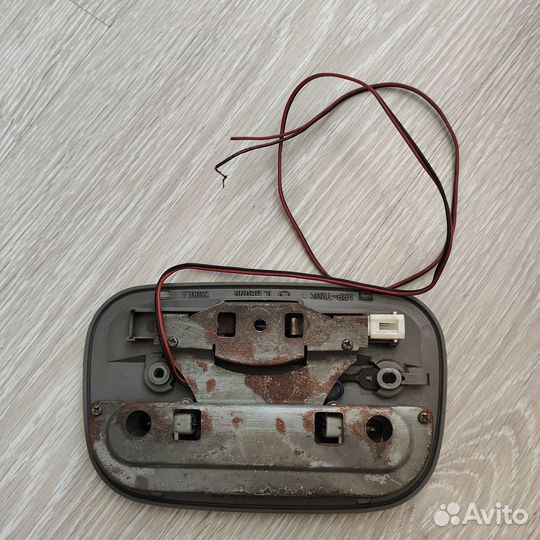 Плафон освещения салона Ford Maverick