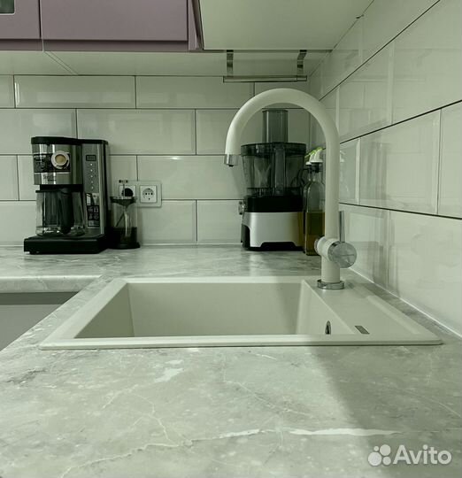 Кухонный гарнитур в стиле модерн