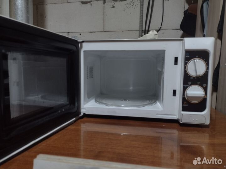 Микроволновая печь supra