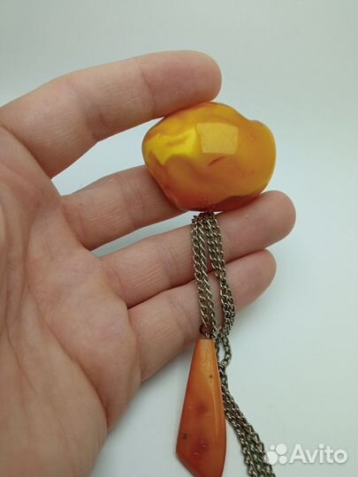 Янтарная брош СССР