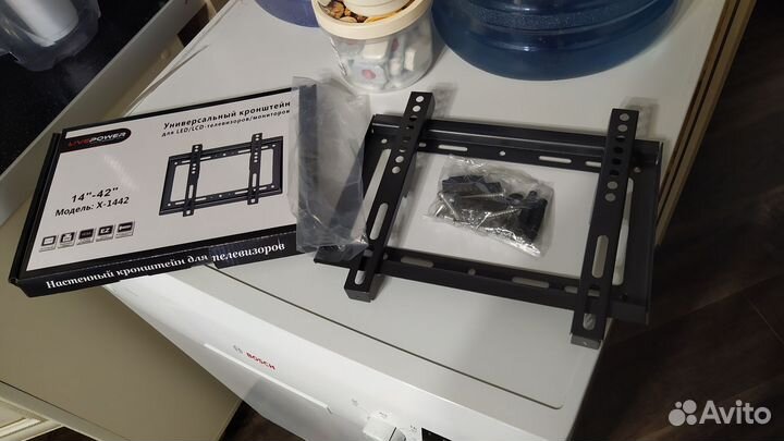 Кронштейн для телевизора,крепление на стену