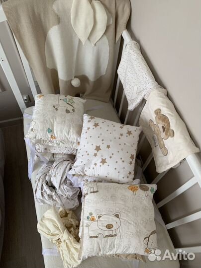 Бортики, постельное белье в кроватку