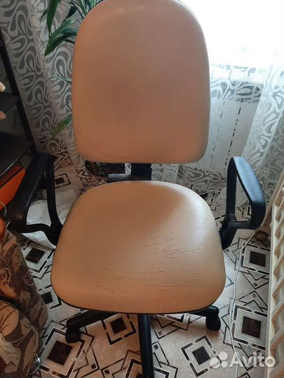 Компьютерное кресло