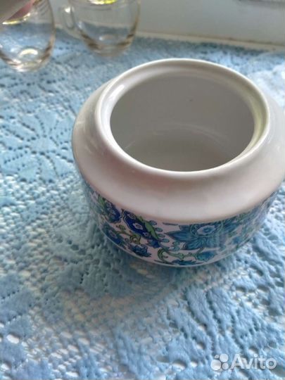 Сахарница и чайник