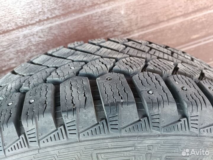 Gislaved Nord Frost 200 235/55 R18 104T