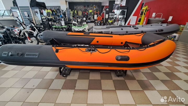 Лодка RIB навигатор 380R